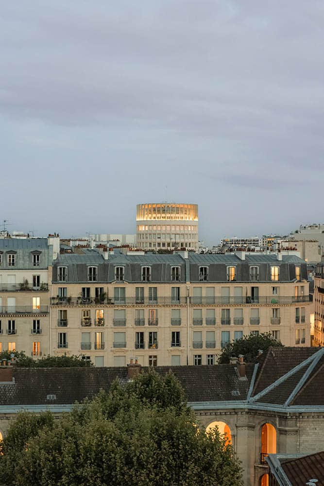 Tour Racine au crépuscule