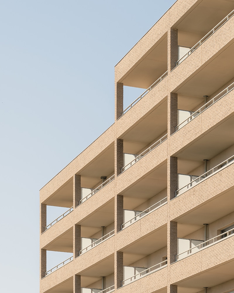 DIJON_zoom façade_© Vladimir de Mollerat du Jeu – Maud Caubet – Dijon-11